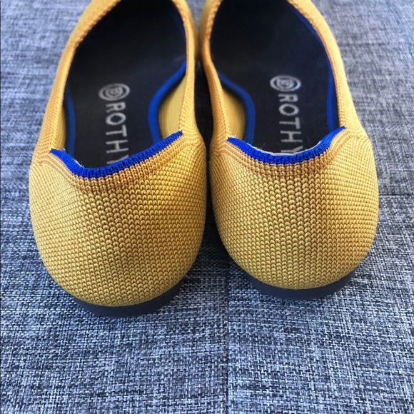 Rothy’s Pointed Flats Size 5.5 - Picture 2 of 4